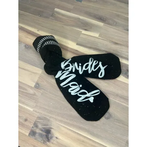 Black and White Bridesmaid Socks Wedding Gift Bachelorette Party Favor Grip Sock - Picture 4 of 4